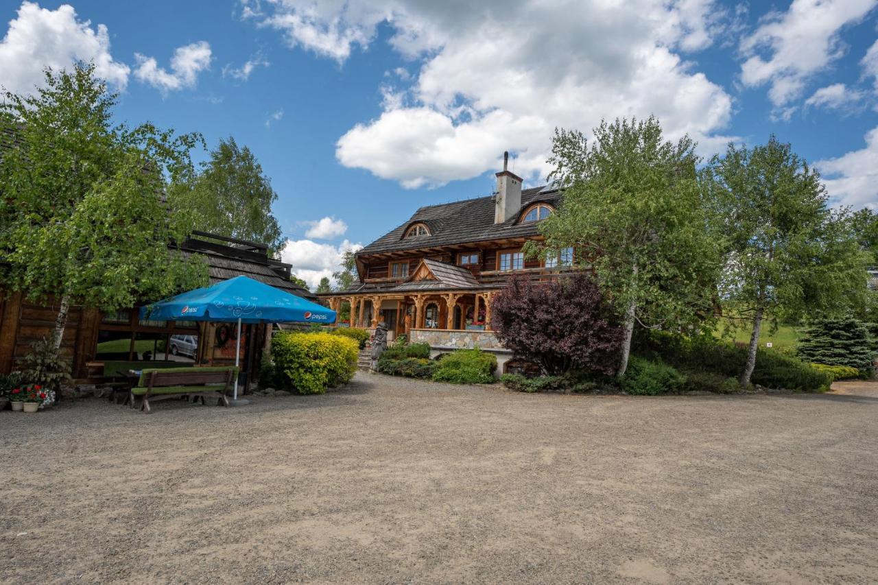 Gosciniec Debowa Gazdowka Bed & Breakfast Ustrzyki Dolne Ngoại thất bức ảnh