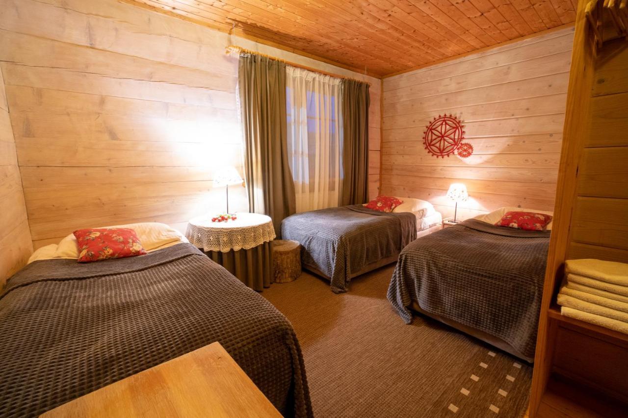 Gosciniec Debowa Gazdowka Bed & Breakfast Ustrzyki Dolne Ngoại thất bức ảnh