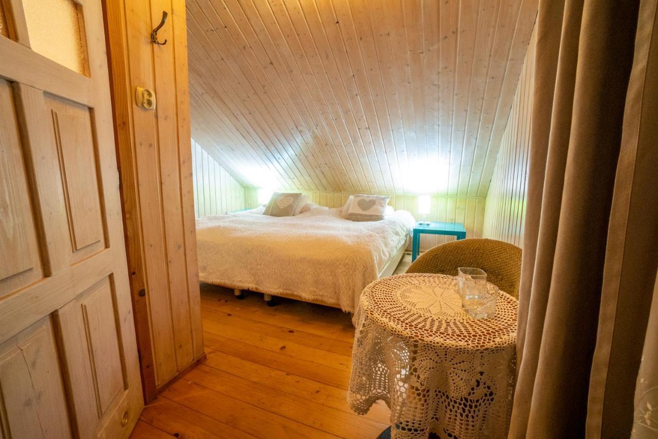 Gosciniec Debowa Gazdowka Bed & Breakfast Ustrzyki Dolne Ngoại thất bức ảnh